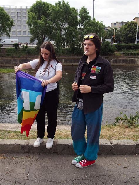 Cum a fost la marșul pentru drepturile gay din Cluj pe care Primăria s a chinuit să l oprească