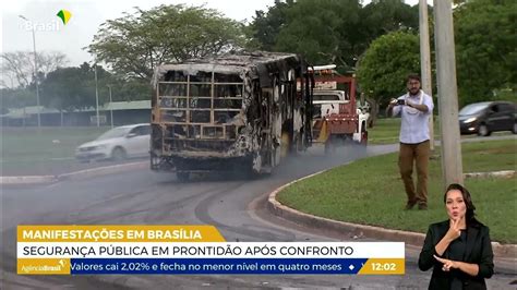 Bolsonaristas Incendeiam Carros E Nibus E Tentam Invadir Sede Da Pf