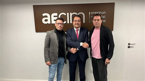 Empresarios Y Sindicatos Firman El Nuevo Convenio Colectivo De La