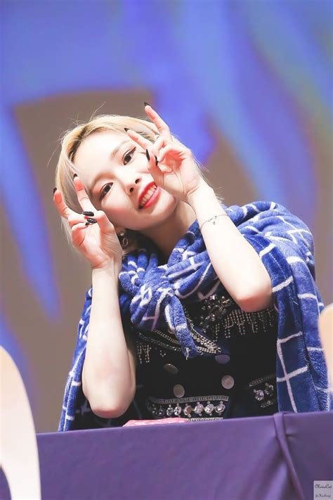 Pin by gay nerd III on EVERGLOW 에버글로우 Fashion Crown jewelry Jewelry