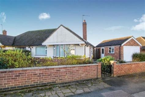 Property Valuation 1 Foxhunter Drive Oadby Leicester Oadby And