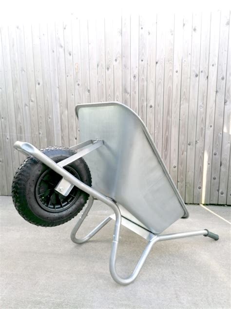 Steel Wheelbarrow 90L - Heavy Duty - Sheds Direct Ireland