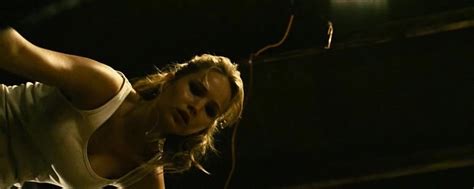 Naked Jennifer Lawrence In House At The End Of The Street