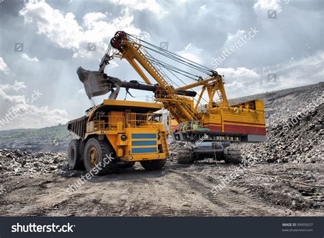 4,769 Iron ore extraction Images, Stock Photos & Vectors | Shutterstock