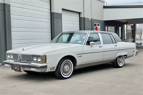 Oldsmobile Regency Brougham