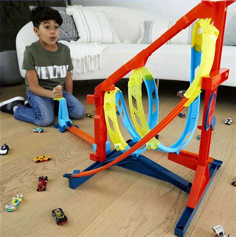 Hot Wheels Track Builder System Corkscrew Twist Kit 164 Track Set Mattel Toys ToyWiz