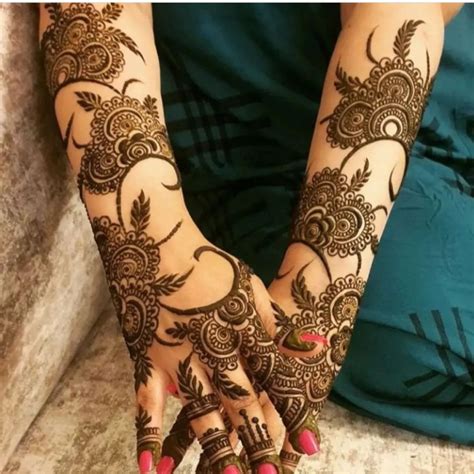 Mehndi Designs For Karwa Chauth Check Out Some Trendy Beautiful