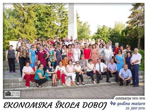 Proslava godina MATURE FOTO Sastanak generacije Ekonomske škole Doboj
