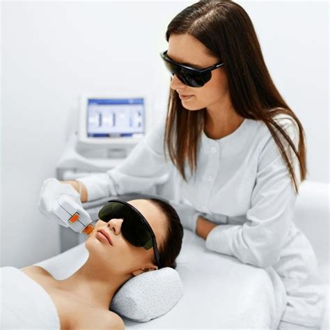 Ipl Facial A Facial That Can Change Your Skin The La Glow Ipl