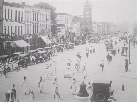 Walking through history: Remembering downtown Lindsay 100 years ago ...