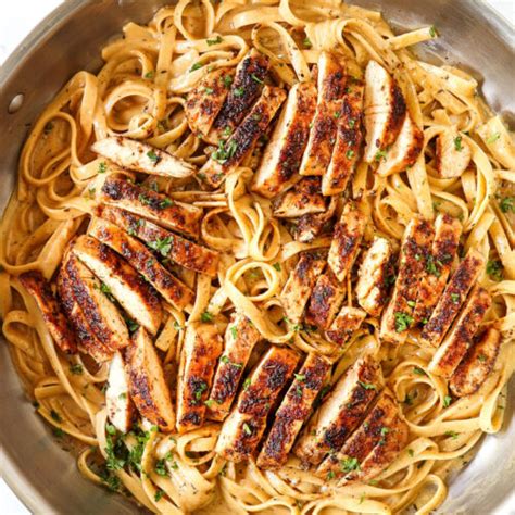 Blackened Chicken Alfredo Pasta Girl With The Iron Cast Ph