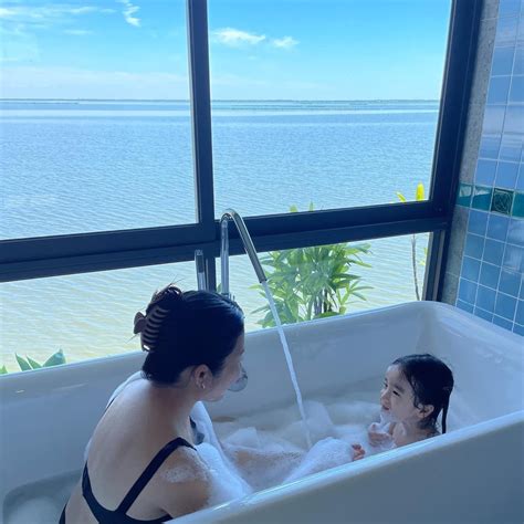 Chuyện tình kỳ diệu của hot girl từng muốn tự vẫn khi trót làm mẹ tuổi