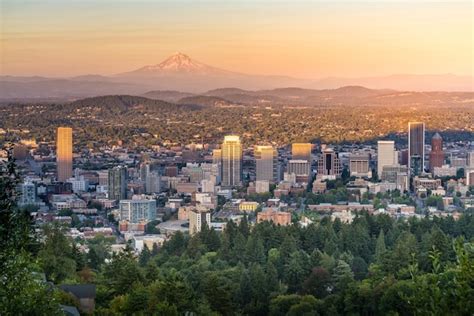 Premium Photo Downtown Portland Oregon At Sunset