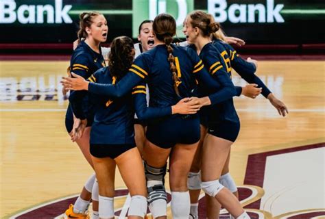 West Virginia Volleyball Closes Out Duke North Carolina Tournament With