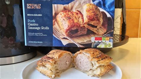 New Pork Gastro Sausage Rolls Review In Aldi Youtube