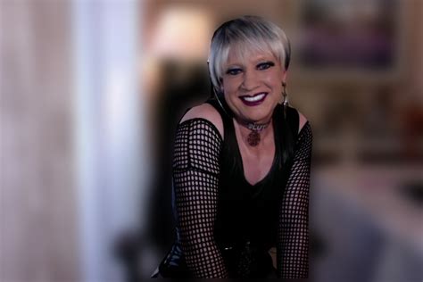 Pretty Gay Boi Posing Photo Ashemaletube