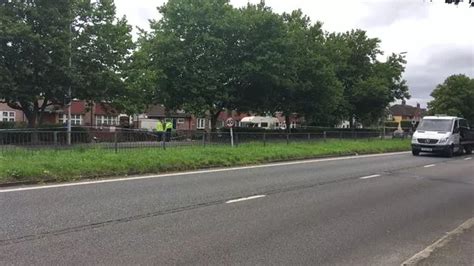 Twickenham Police Incident Man In Hospital After Gunshots Heard In Chertsey Road Mylondon