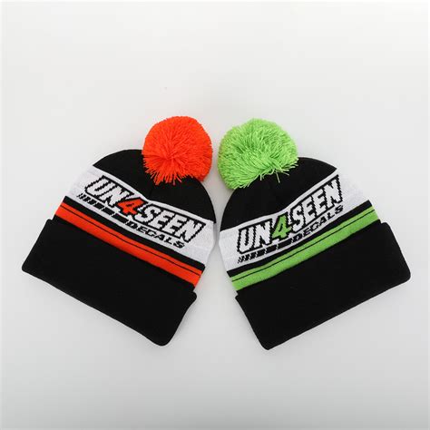 OEM Custom High Quality Unisex Luxury Acrylic Winter Hats POM POM