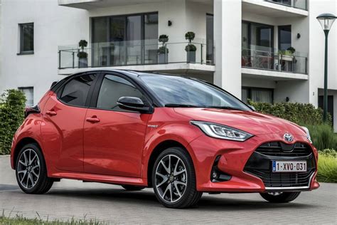 Nieuwe Toyota Yaris Samenstellen Vergelijk De Beste Deals Via Autospot Nl