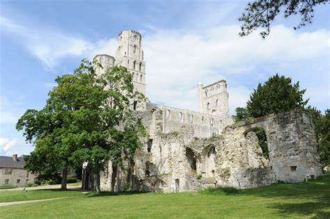 Abbaye Saint Pierre de Jumièges Normandie D70 1451 Ludger 2012