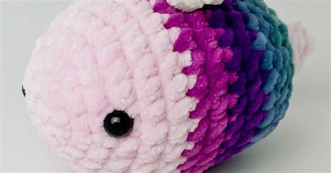 Rose And Lily Amigurumi Crochet Rainbow Bee Free Crochet Pattern