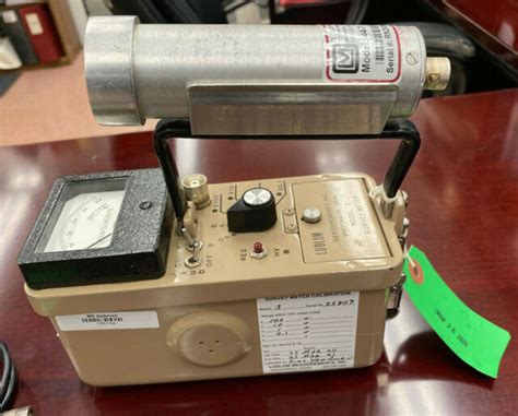 Ludlum Model 3 Geiger Counter With Model 44 7 Probe Just Calibrated