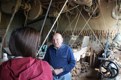 M Marichy tourneur sur bois à ARINTHOD dans le Jura Jura Tourisme