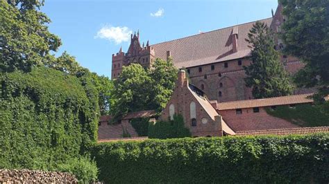 Gdansk Malbork Castle And Westerplatte Tour With Local Lunch Getyourguide