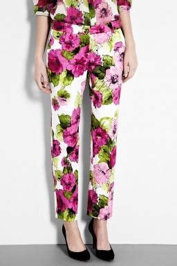 Мода 2012: с чем носить брюки с цветочным принтом? (фото) - tochka.net