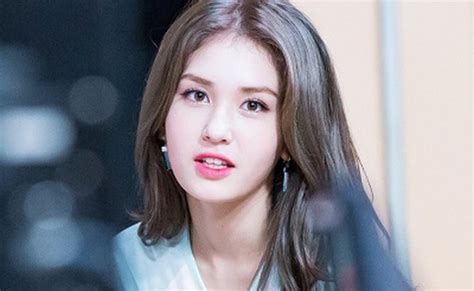 Jeon Somi Sexiest Female KPOP Idols Now