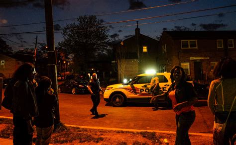 Pursuing Drugs And Guns On Scant Evidence Dc Police Sometimes Raid