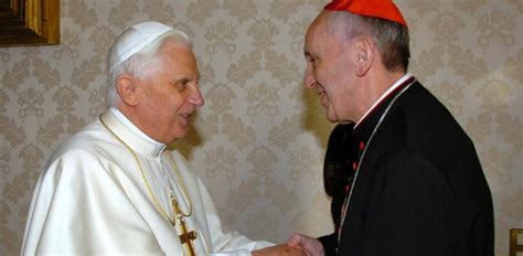 Jorge Mario Bergoglio El Rival De Benedicto XVI En 2005