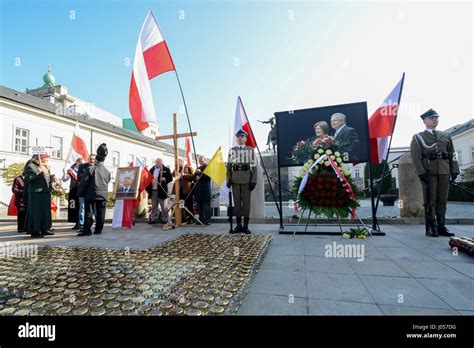 Smolensk Russia 10th April 2017 The Ceremony Commemorating The