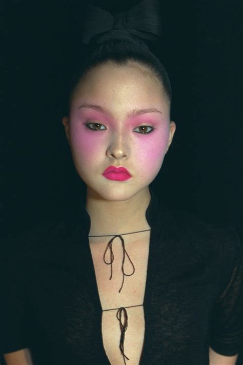 On her 40th birthday revisit devon aoki’s greatest runway moments – Artofit