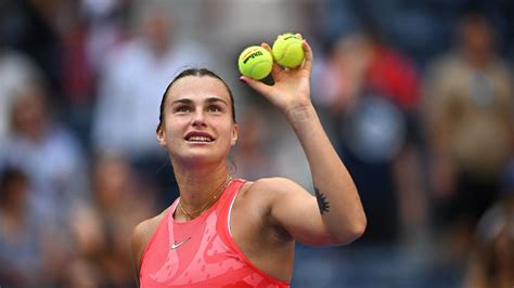 VIDEO Aryna Sabalenka macht sich darüber lustig dass Novak Djokovic