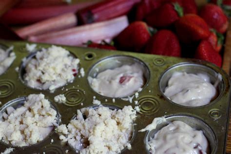 Strawberry Rhubarb Streusel Muffins Diary Of A Mad Hausfrau