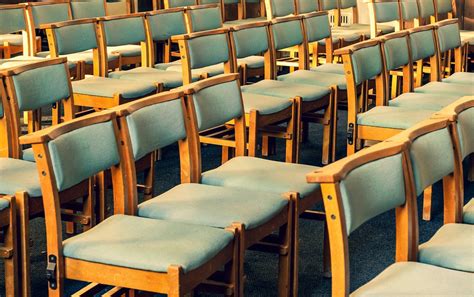 Anglicans Ablaze Thursdays Catch The Empty Chair In Church And More