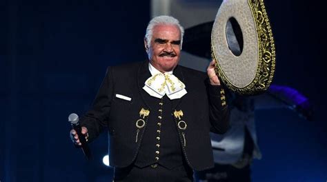 10 Best Vicente Fernández Songs of All Time - Singersroom.com