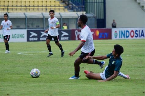 PSMS Pertahankan Puncak Klasemen Seusai Kalahkan PSPS ANTARA News