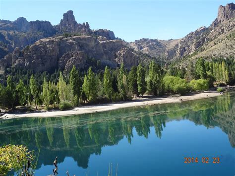 Confluencia Rio Limay Y Traful Pcia Del Neuquen Argentina R O