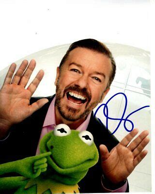 RICKY GERVAIS signed autographed THE MUPPETS KERMIT THE FROG 8x10 photo ...