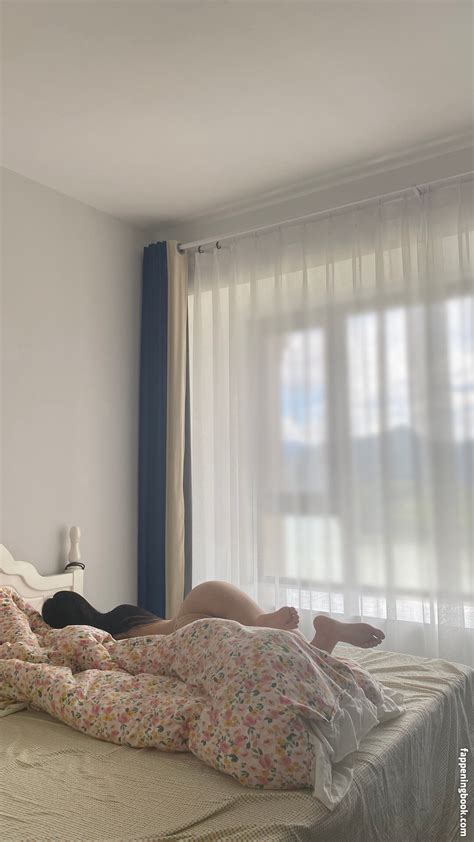 QiaoniuTT Nude OnlyFans Leaks Fappening Page FappeningBook