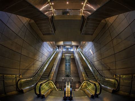 U Bahn Stefan Nielsen als Kunstdruck oder Gemälde