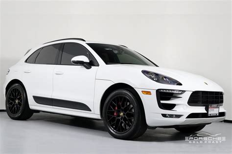 Certified Pre Owned 2018 Porsche Macan Gts 4d Sport Utility In Jericho