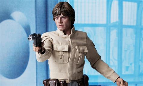 Star Wars Star Wars Luke Skywalker Bespin Outfit DX Series Sixth Scale Figure By Hot Toys