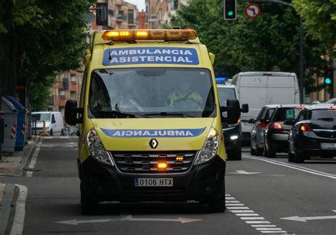 Trasladados Al Hospital Un Peat N Atropellado De A Os En Salamanca Y