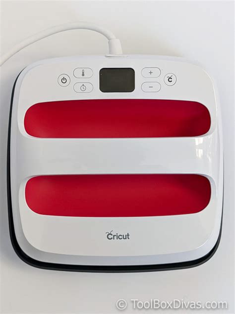 Cricut EasyPress 2 Review Is It Better Than An Iron ToolBoxDivas 4