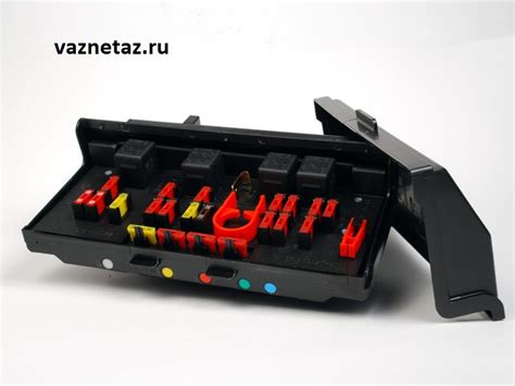 реле вентилятора охлаждения ваз 2107 инжектор расположение
