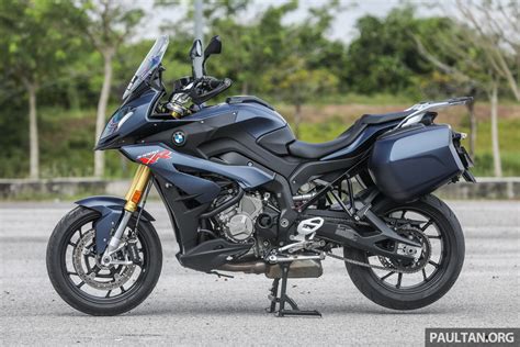 REVIEW: BMW S1000RR vs S1000R vs S1000XR – which four-cylinder Motorrad ...