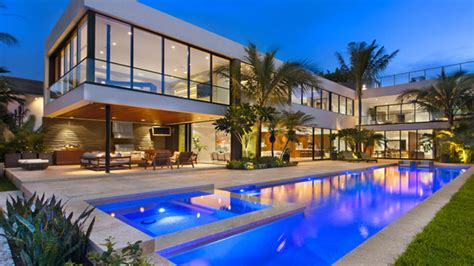 Modern Miami Beach House with Tropical Beauty in Florida | Home Design ...